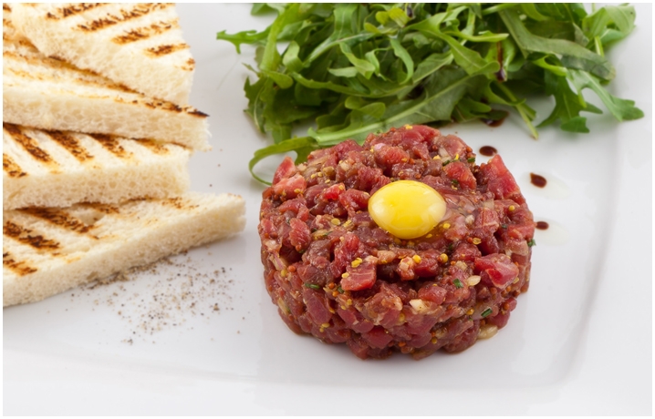 Тартар из говядины Тартар из говядины