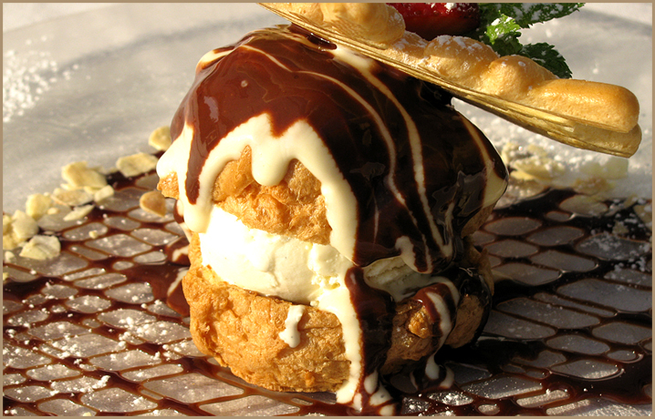 Эклер с мороженым Эклер с мороженым