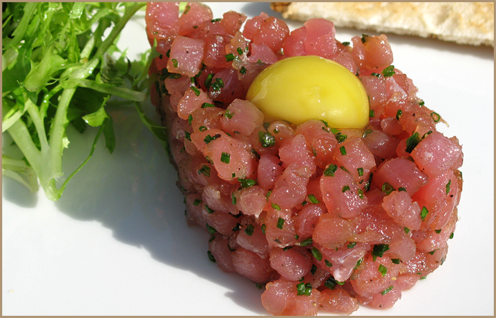 Тартар из тунца Тартар из тунца